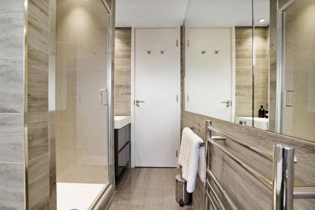 The Camden Suite Bright & Beautiful 2-Bed City Retreat Лондон Екстериор снимка