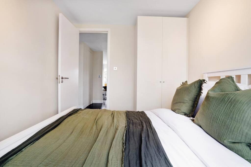 The Camden Suite Bright & Beautiful 2-Bed City Retreat Лондон Екстериор снимка
